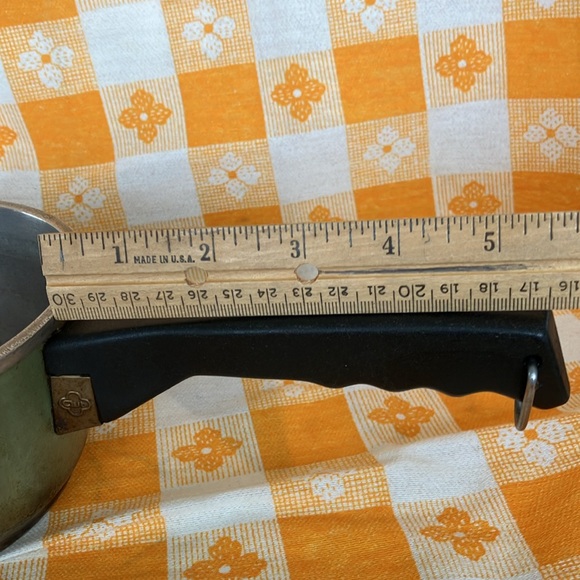 Vintage CLUB Aluminum Saucepan & Lid 1 1/2 pt With Vintage Whisker, Corn Holders - Picture 9 of 12